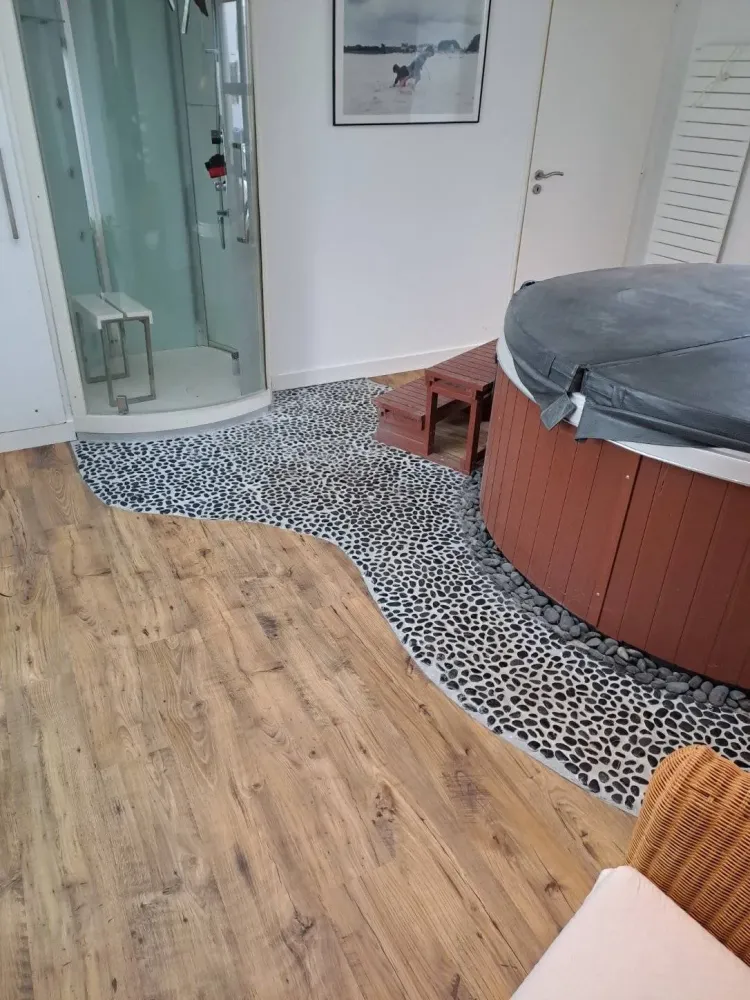 Parquet jacuzzi